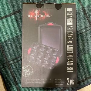 Hells Kitchen Rectangular cake and muffin pan set